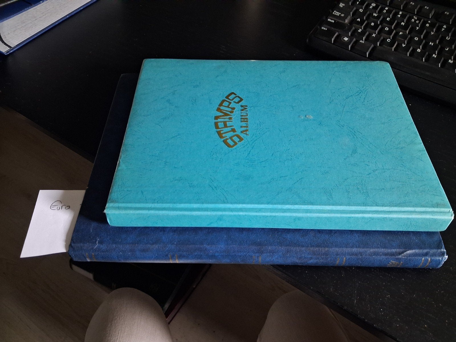 2 insteekalbums met veel postzegels euro  nederland, Postzegels en Munten, Ophalen of Verzenden, Nederland