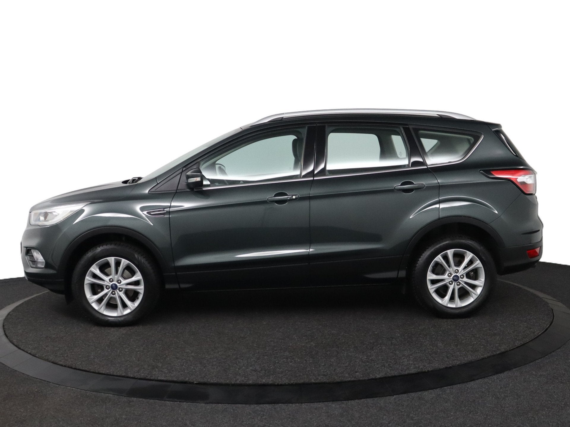 Ford Kuga 1.5 EcoBoost Titanium | All Season Banden | Trekha, Auto's, Voorwielaandrijving, Stof, 4 cilinders, Bedrijf