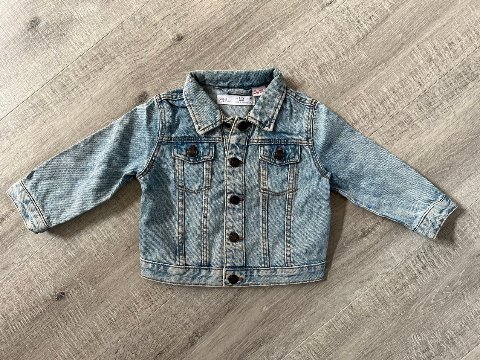 Spijkerjas maat 80, Kinderen en Baby's, Babykleding | Maat 80, Ophalen of Verzenden, Zo goed als nieuw, Jongetje of Meisje, Jasje