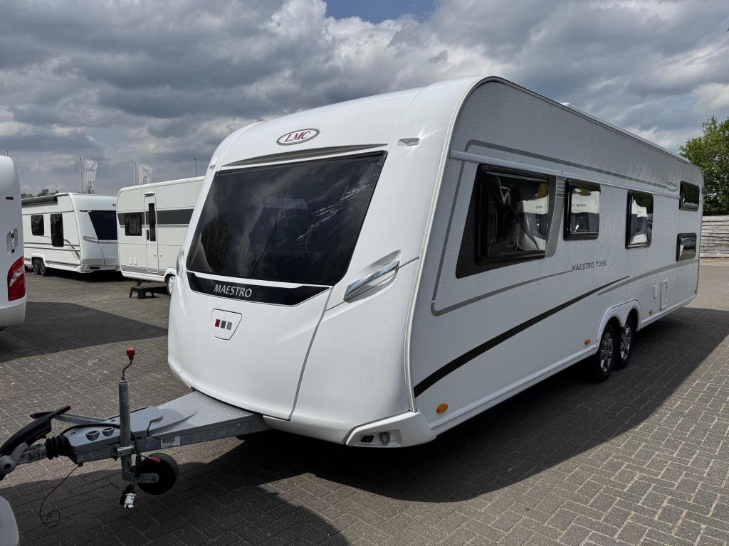 LMC Maestro 735 K 2019 | Stapelbed | 7persoons, Caravans en Kamperen, Caravans, Rondzit, 7 tot 8 meter, Bedrijf, Overige typen