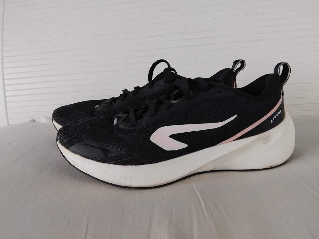 Kiprun hardloopschoenen maat 42 - zo goed als nieuw, Sport en Fitness, Loopsport en Atletiek, Ophalen of Verzenden, Gebruikt