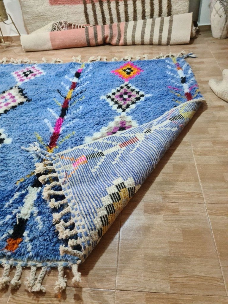 Beni Ouarain vloerkleed 200x300 – blauw kleurrijke ruiten, MarocCarpets, Info@maroccarpets.nl, Boho, handgemaakt, geometrisch, kleurrijk