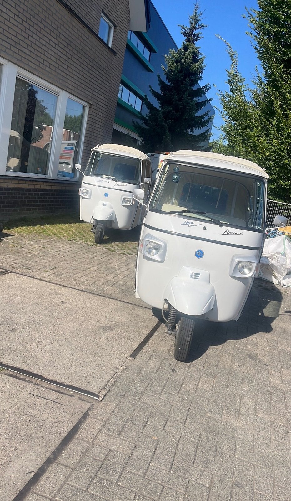Piaggio Ape Calessino, 2 tuktuks, Beige, Wit, Handgeschakeld, Particulier