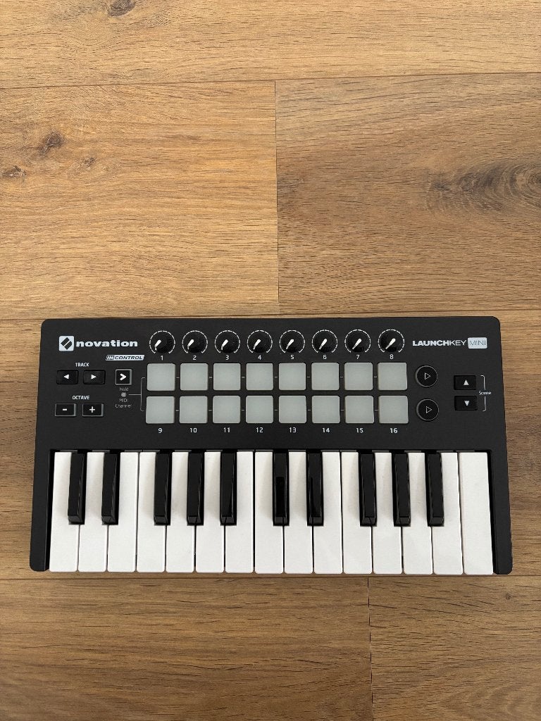 Novation Launchkey Mini MK2, Ophalen, Zo goed als nieuw, 49 toetsen, Overige merken