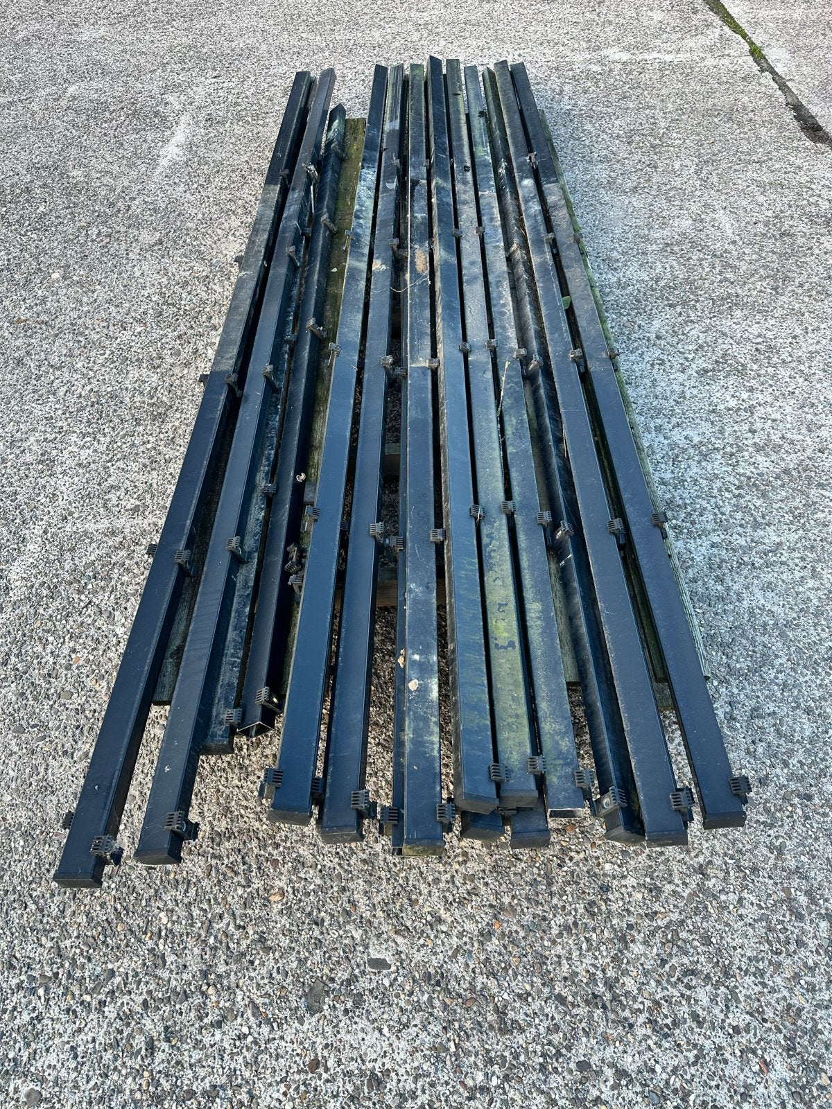Gebruikte hekwerkpanelen - Zwart metaal, Tuin en Terras, Ophalen, Gebruikt, IJzer, Tuinhek