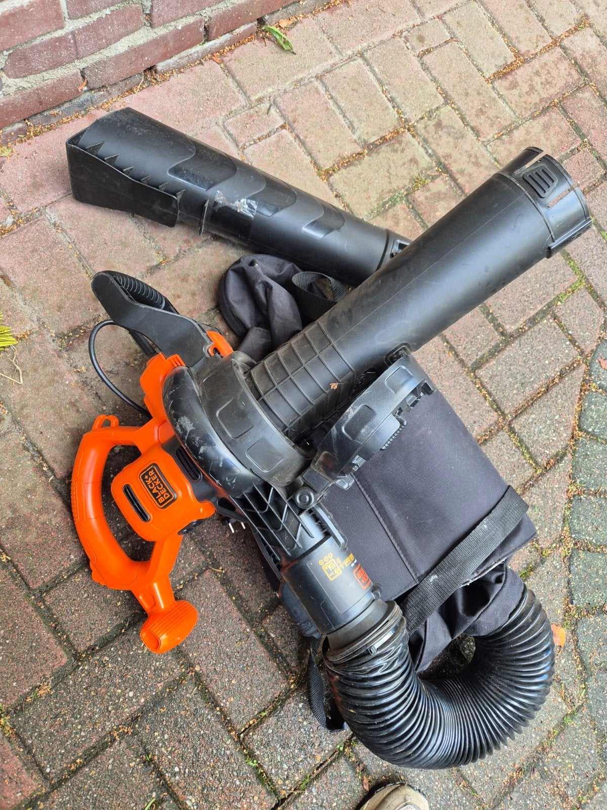 Black+Decker Bladblazer en Bladzuiger, Gebruikt, Met opvangzak, Ophalen of Verzenden, Elektrisch