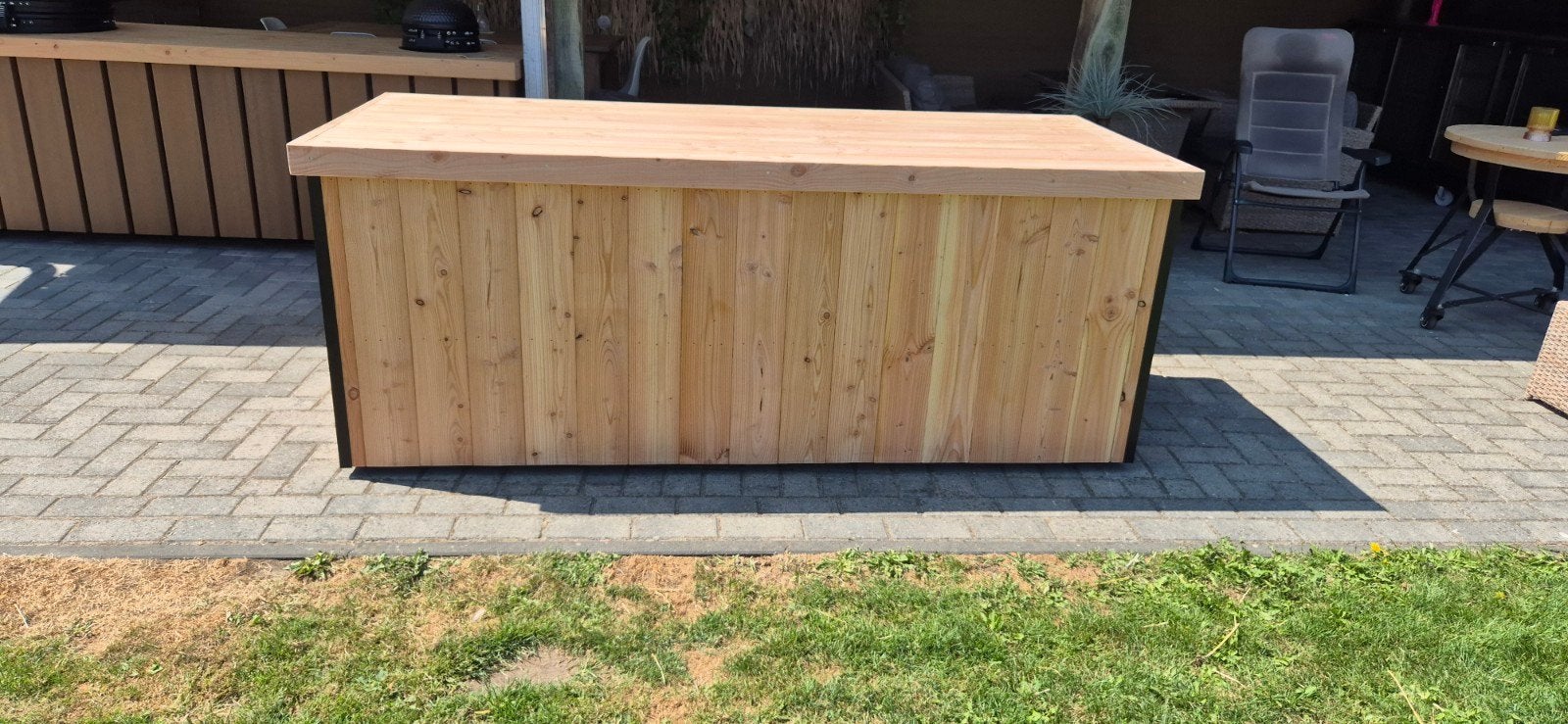 Douglas Houten BBQ Meubel met Zwarte Aluminium Strips, Ophalen, Nieuw, Houtskool