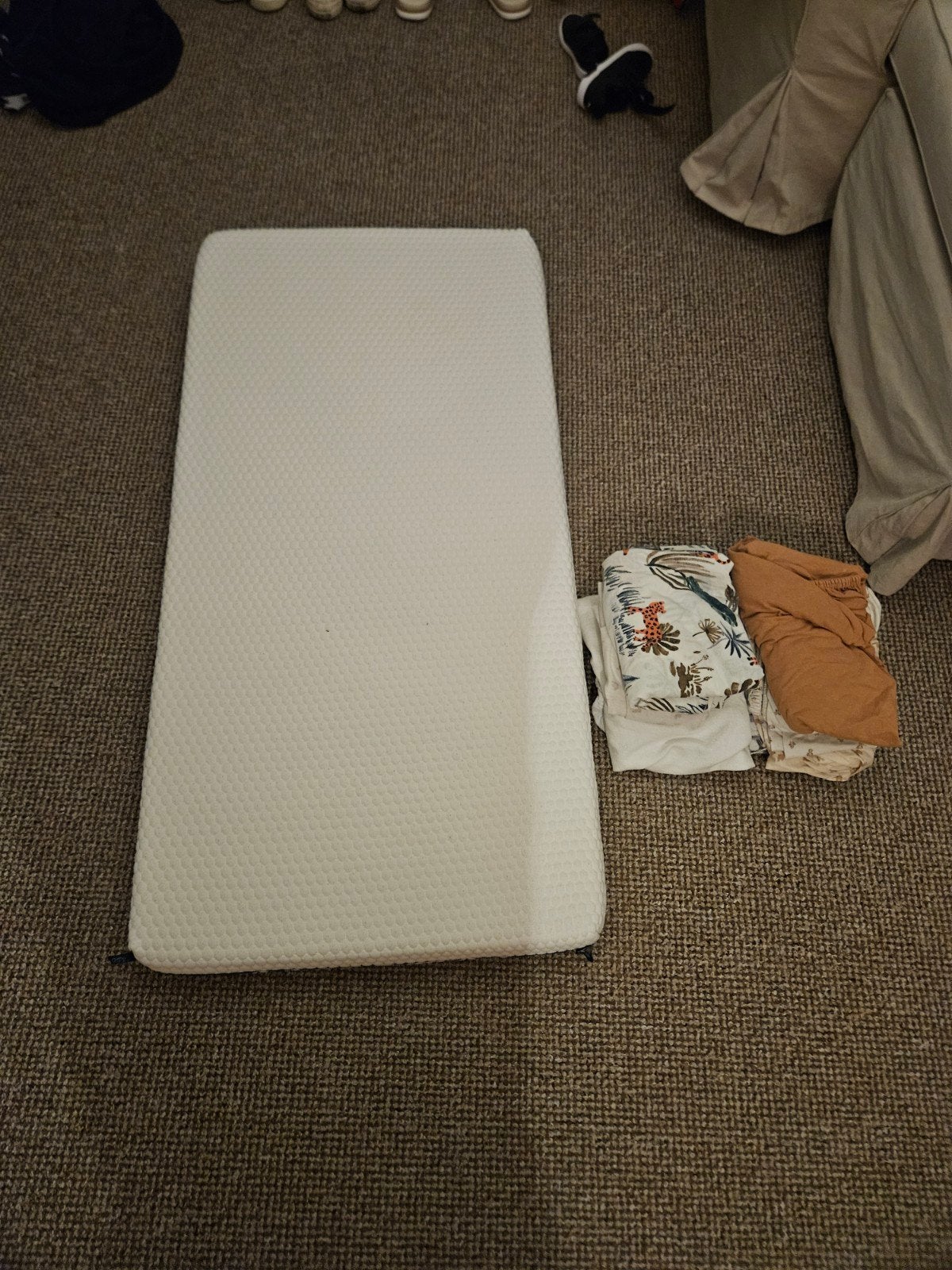 Aersoleep matras 120x60 +toebehoren, Ophalen, 190 cm of minder, Zo goed als nieuw, Matras