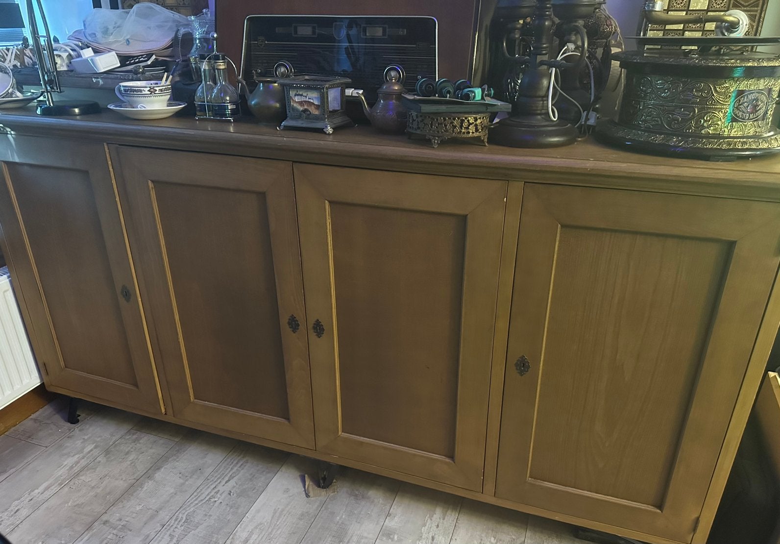 Antieke.vintage ruime dressoir, Ophalen, Zo goed als nieuw, 25 tot 50 cm