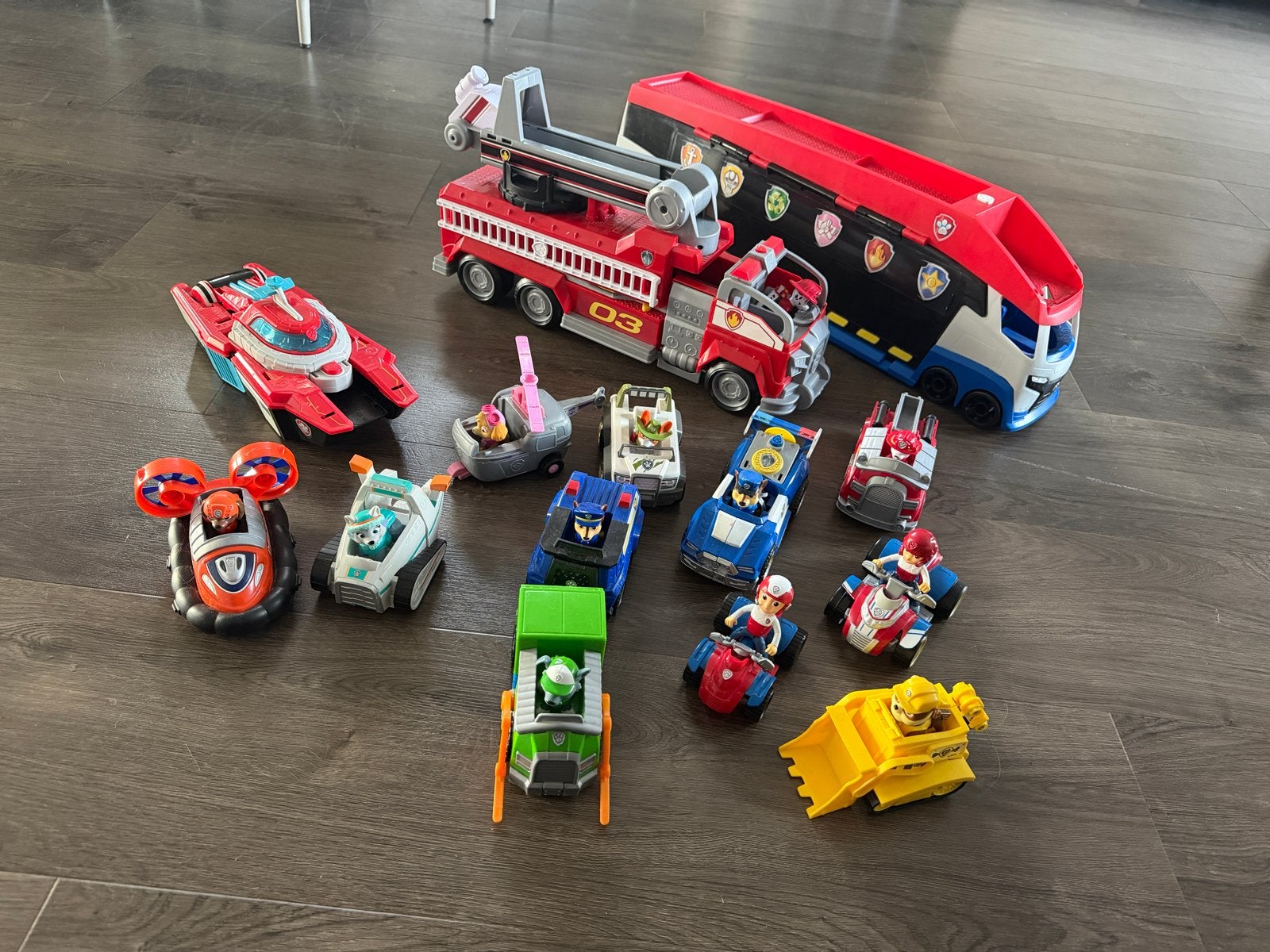Grote Paw Patrol set met o.a. Paw Patroller & brandweerwagen, Ophalen, Gebruikt