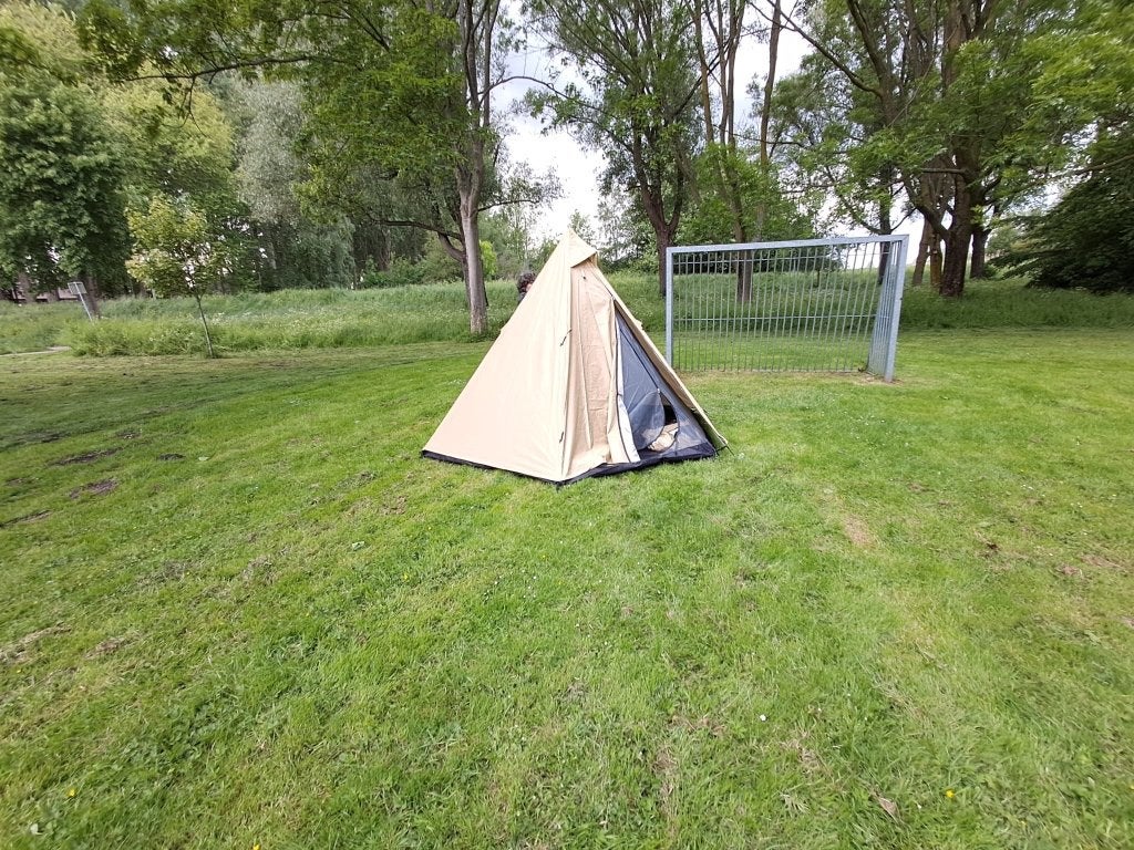 Festival tent model tipi 2 personen, Ophalen, Zo goed als nieuw, Tot en met 2