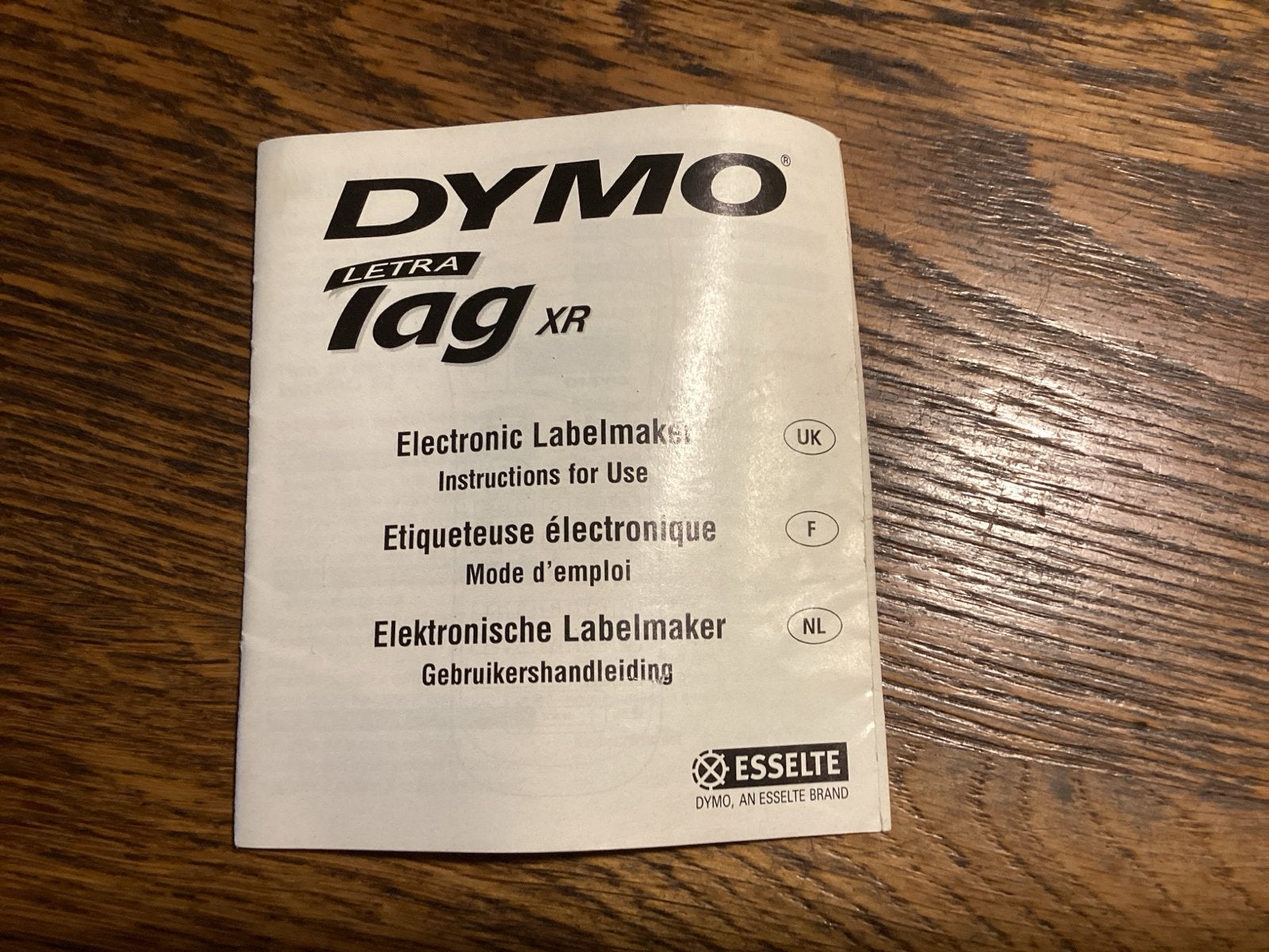 Dymo LetraTag XR labelmaker met 2 afdruk cassettes, Computers en Software, Labelprinters, Ophalen of Verzenden, Gebruikt