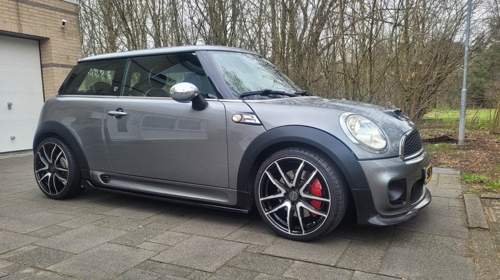 Mini 1.6 John Cooper Works 2009 Grijs met gereviseerde motor, Voorwielaandrijving, Bi-Xenon koplampen, Zwart, 4 cilinders