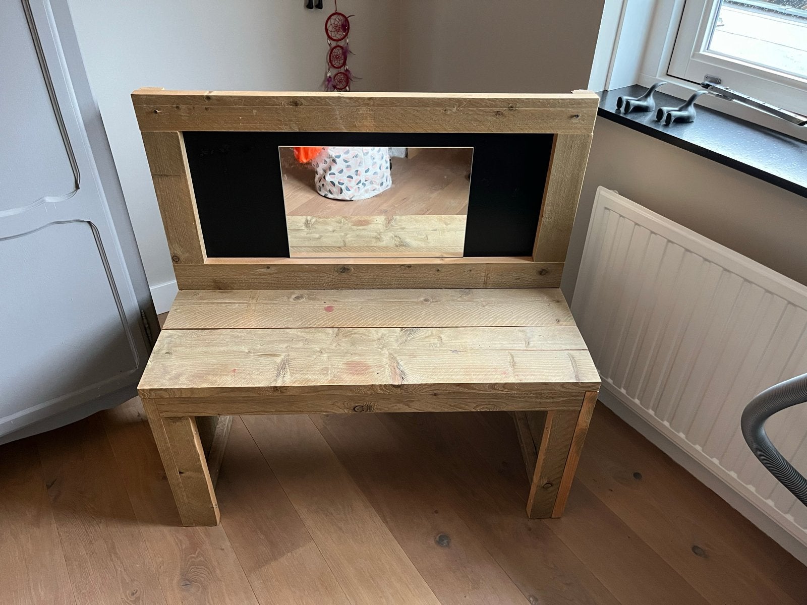 Houten bankje met spiegel en krijtbord, Ophalen, Gebruikt, Overige kleuren, Eén