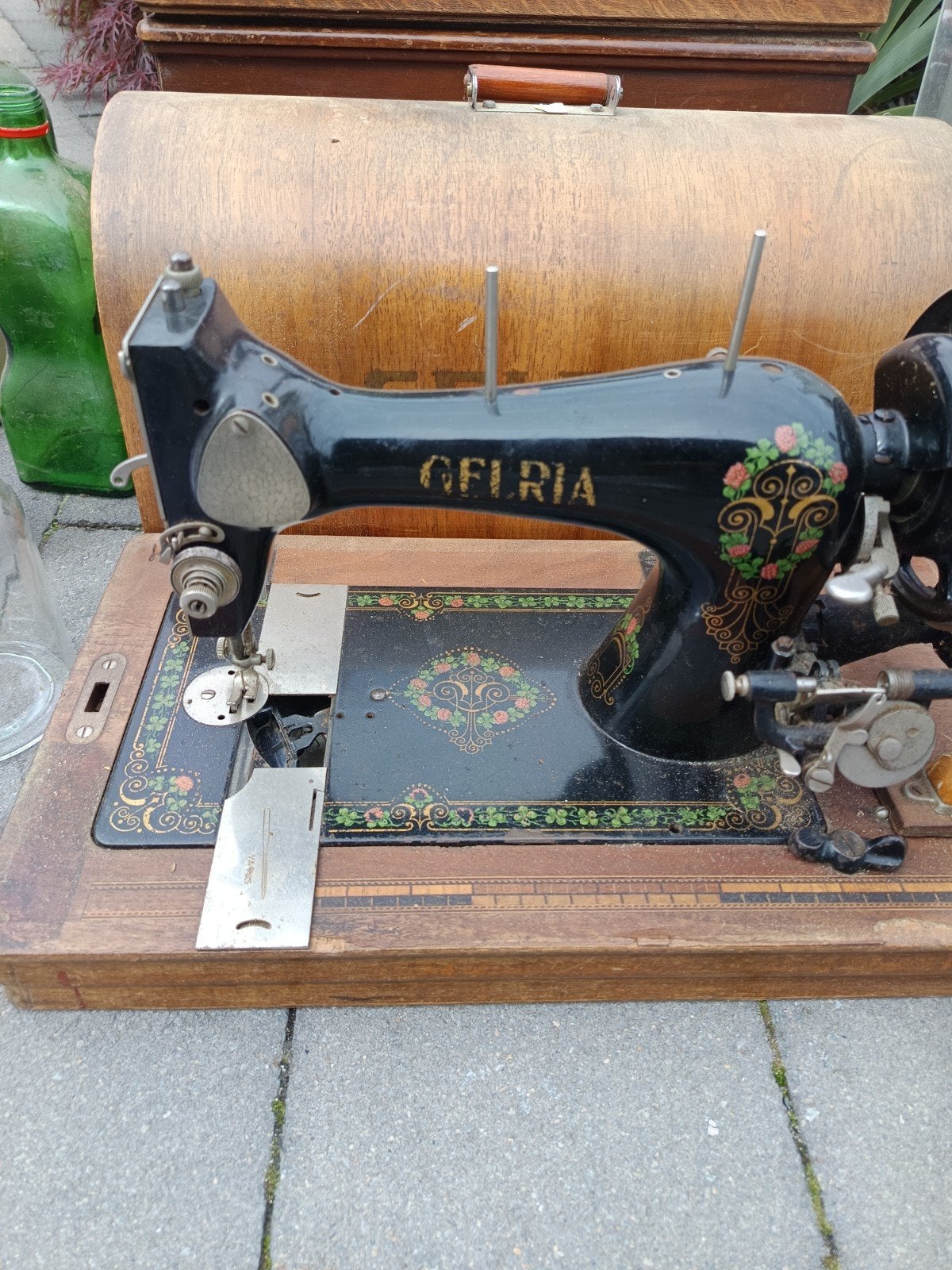 Te Koop Gelria Naaimachine, Antiek en Kunst, Ophalen of Verzenden