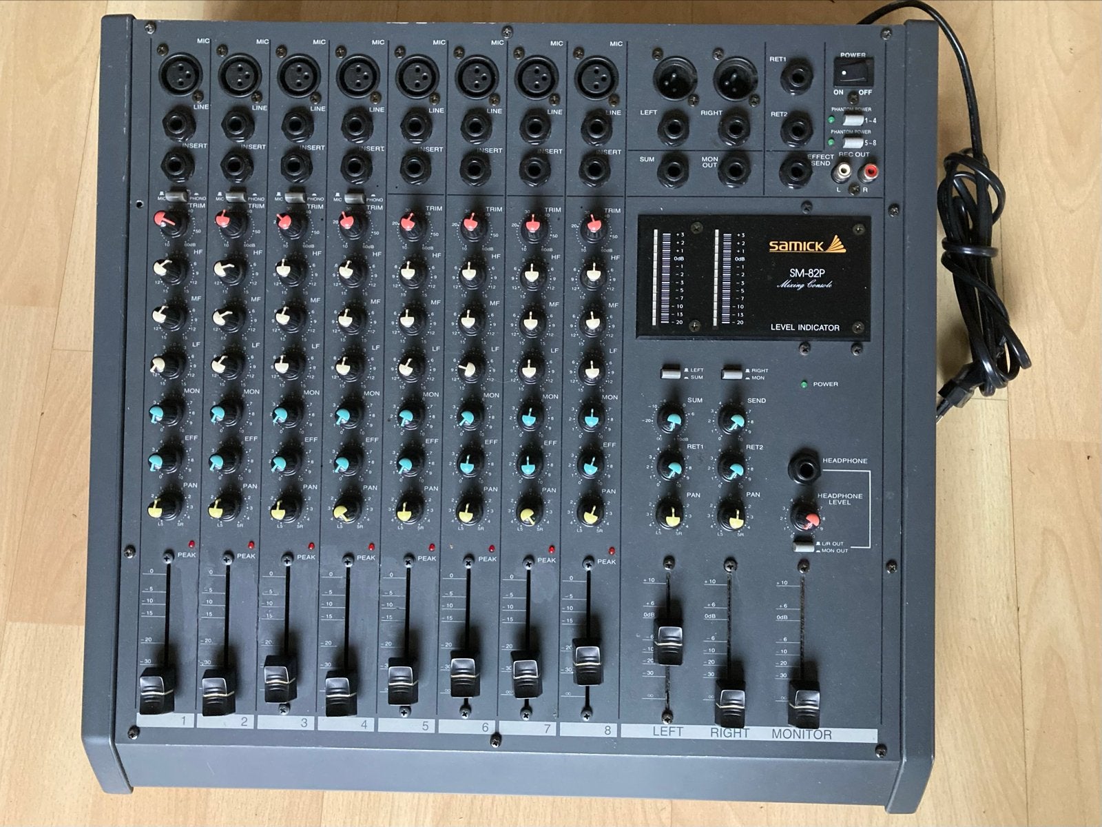 Samick SM-82P Mengpaneel - Goede staat, Muziek en Instrumenten, Ophalen, Gebruikt, 5 tot 10 kanalen, Microfooningang