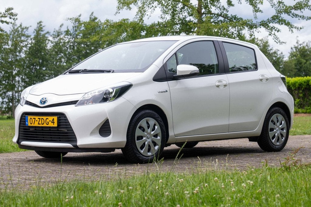 Toyota Yaris 1.5 Full Hybrid Aspiration 1e Eig. 37.800 km +N, Auto's, Toyota, Euro 5, Gebruikt, 4 cilinders, Origineel Nederlands