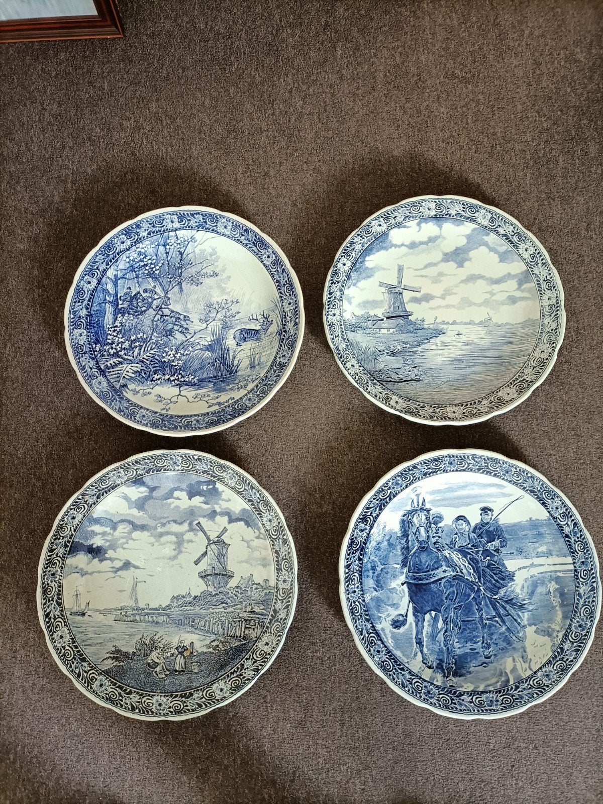 Set van 4 Boch Delfts blauwe decoratieve borden, Ophalen