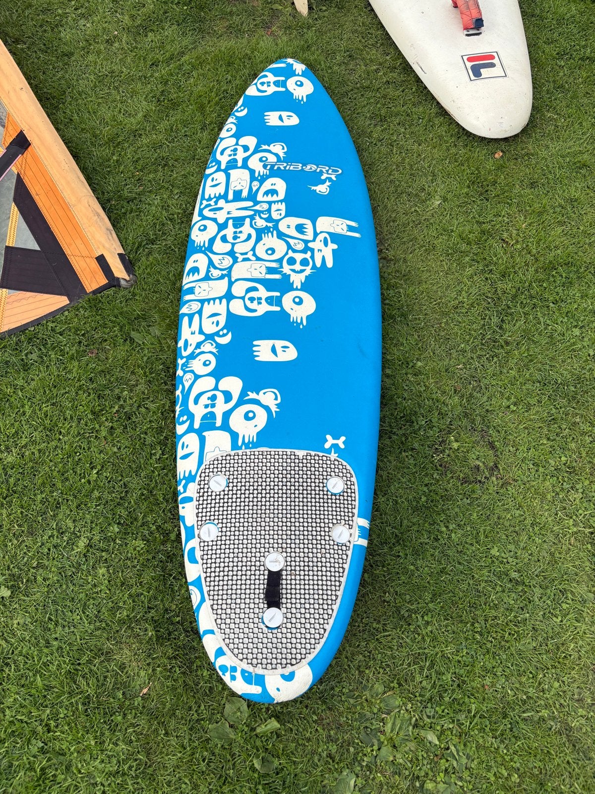 Foto 2 van Diverse surfplanken te koop - Decoratie of surfen