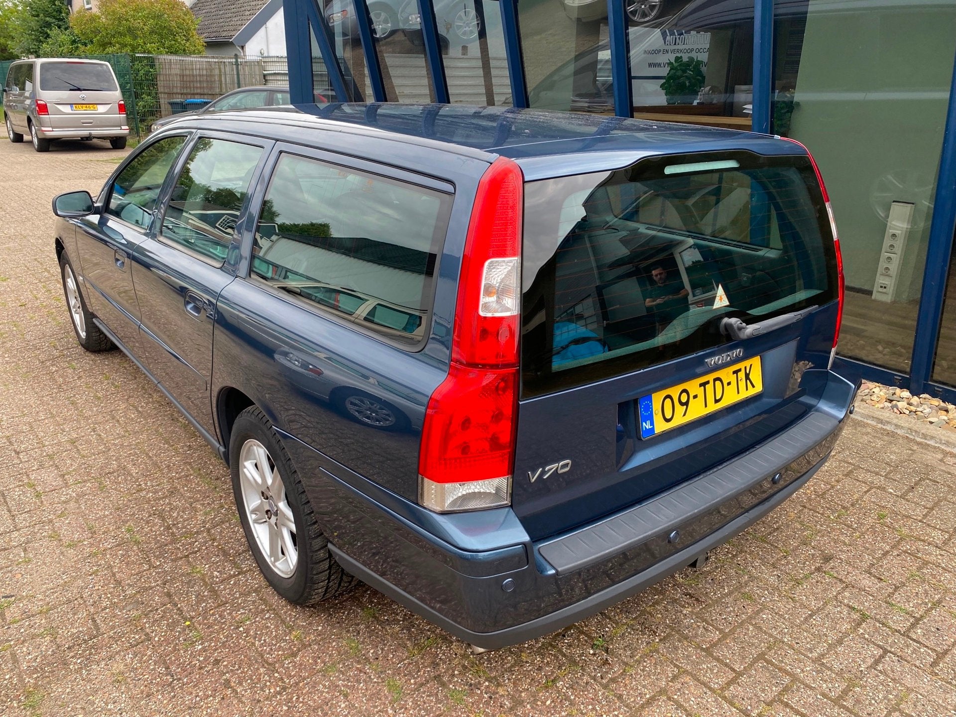 Volvo V70 2.4 Edition II LPG G3 APK 05-2027, Auto's, Volvo, Voorwielaandrijving, Zwart, Blauw, Automatische klimaatregeling