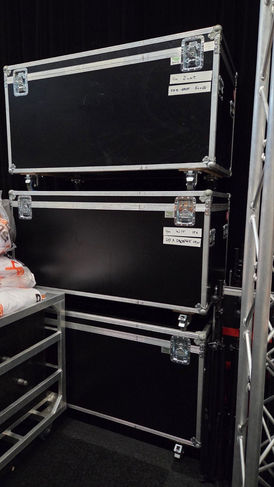 4 x Robuuste Flightcase met Interne Vakken, Ophalen, Gebruikt
