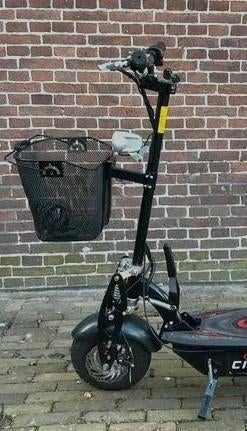 Cityped elektrische 45km step opvouwbaar met zadel en meer, Fietsen en Brommers, Steps, Ophalen, Zo goed als nieuw, Elektrische step (E-scooter)