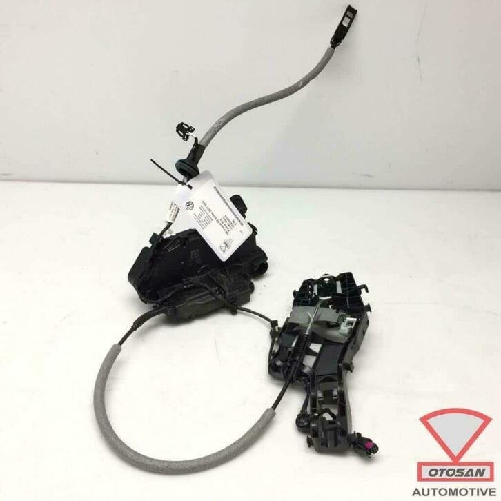 vw passat b8 2017 vag portier slot links voor 5tb839015, Gebruikt, Volkswagen, Volkswagen AG, Voor