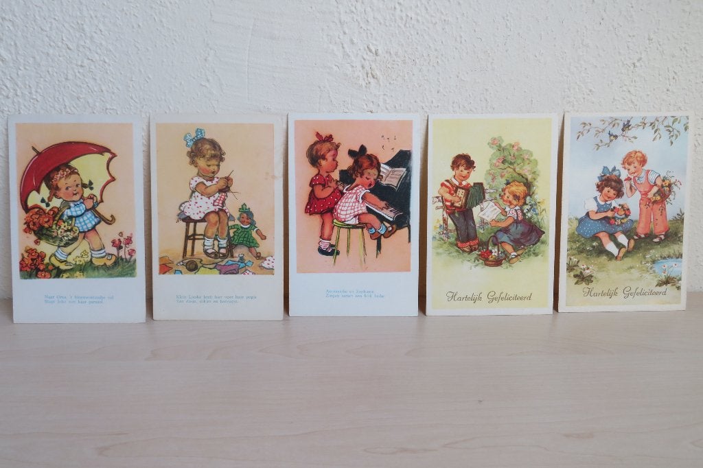 Vintage kinder ansichtkaarten, 5 stuks, Verzamelen, Ophalen of Verzenden, 1940 tot 1960, Ongelopen, Kinderen
