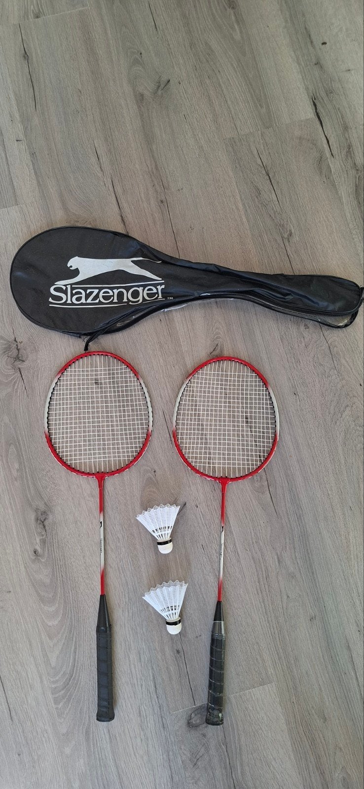 Badminton set Slazenger met 2 rackets en shuttles, Sport en Fitness, Ophalen, Nieuw, Racket(s)