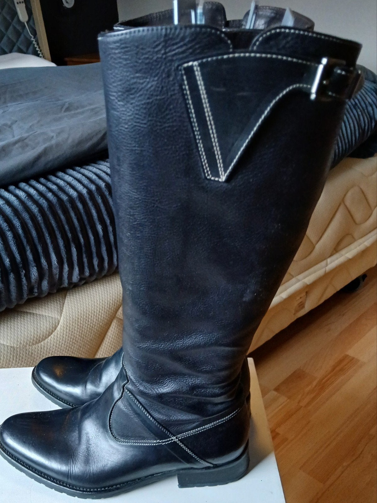 Floris van Bommel dames laars d. Blauw maat 38, Kleding | Dames, Schoenen, Ophalen of Verzenden, Zo goed als nieuw, Blauw, Hoge laarzen