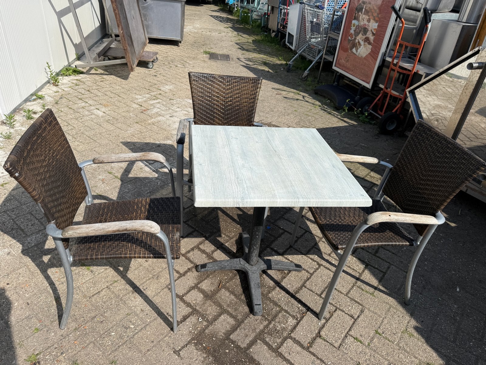 Terrasset met 3 stoelen en vierkante tafel horeca kwailteut, Tuin en Terras, Ophalen, Gebruikt, Vierkant, Metaal
