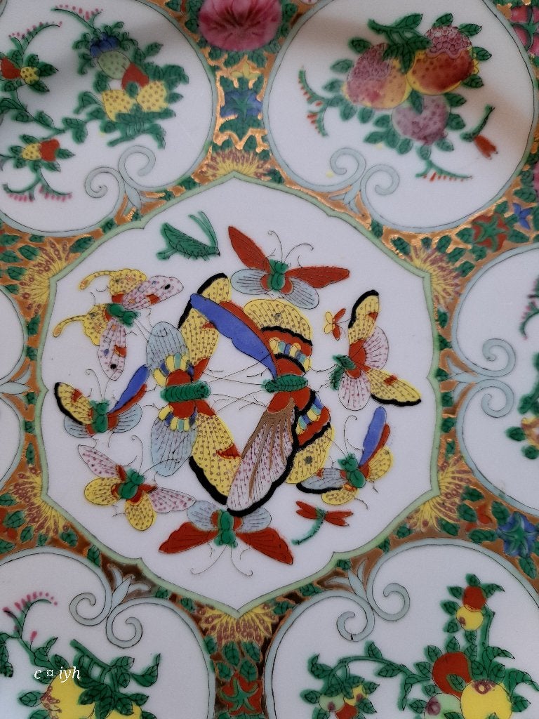 Chinees wandbordje vlinders, goudverf, China, gesigneerd, Antiek en Kunst, Antiek | Wandborden en Tegels, Ophalen of Verzenden