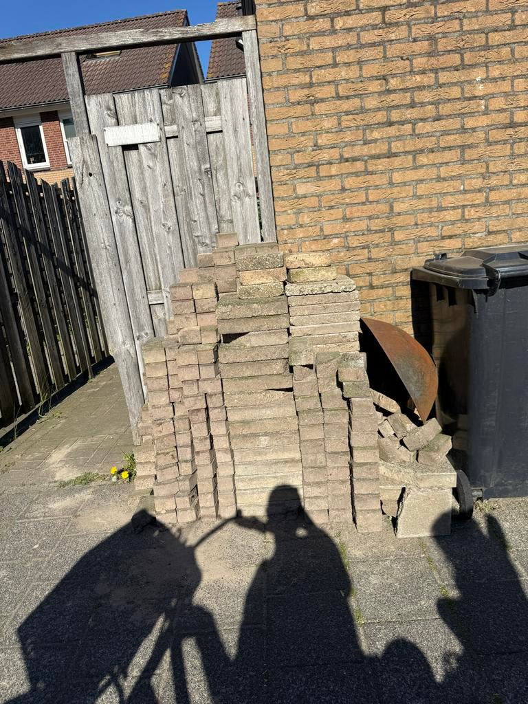 Grindtegels 30x30, Klinkers en Sierstenen - Gratis af te hal, Tuin en Terras, Tegels en Klinkers, Ophalen, Gebruikt, Beton, Terrastegels