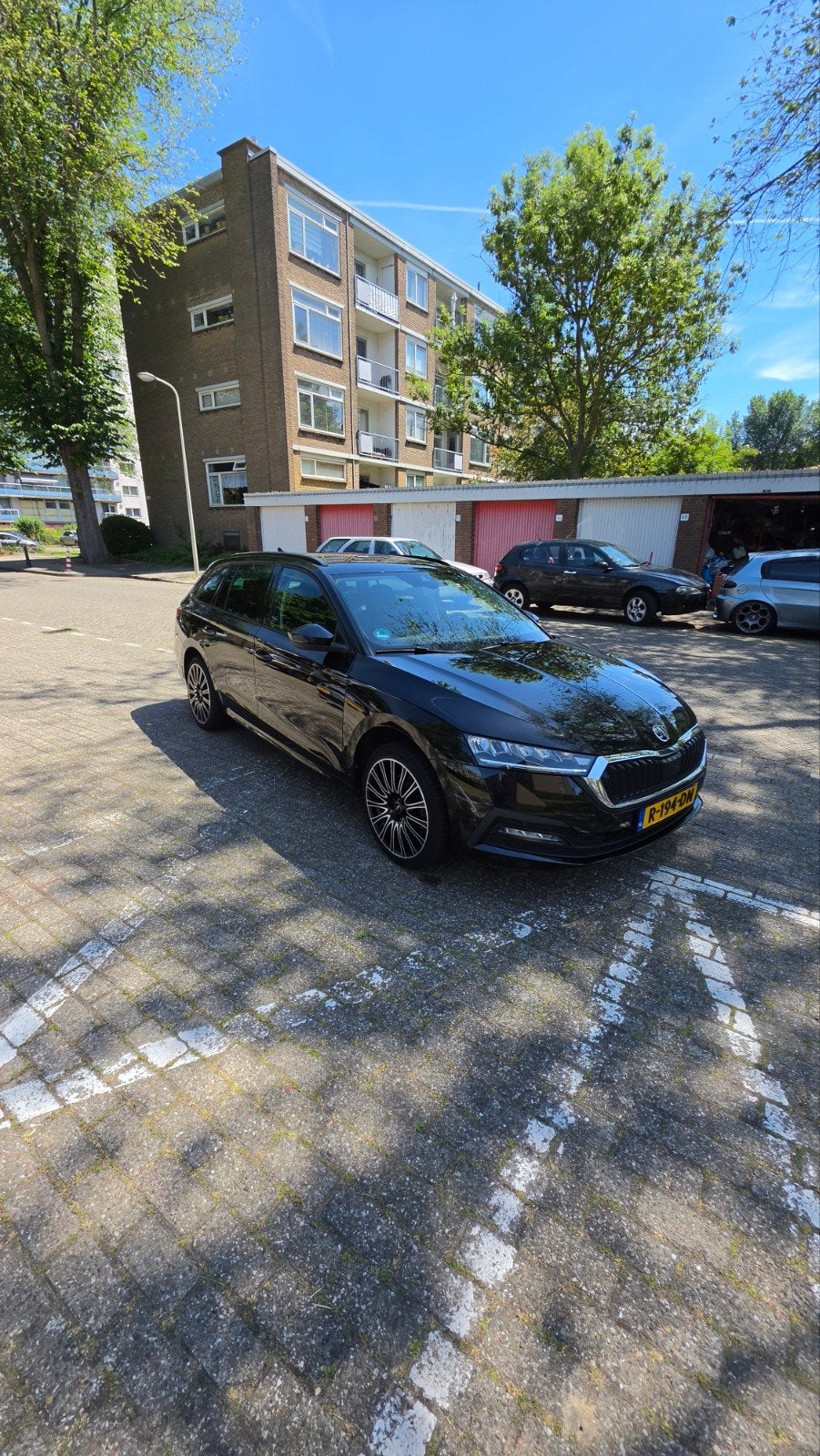 skoda Octavia1.4 hybride 2 jaar apk, Stof, 150 pk, Zwart, Stationwagon