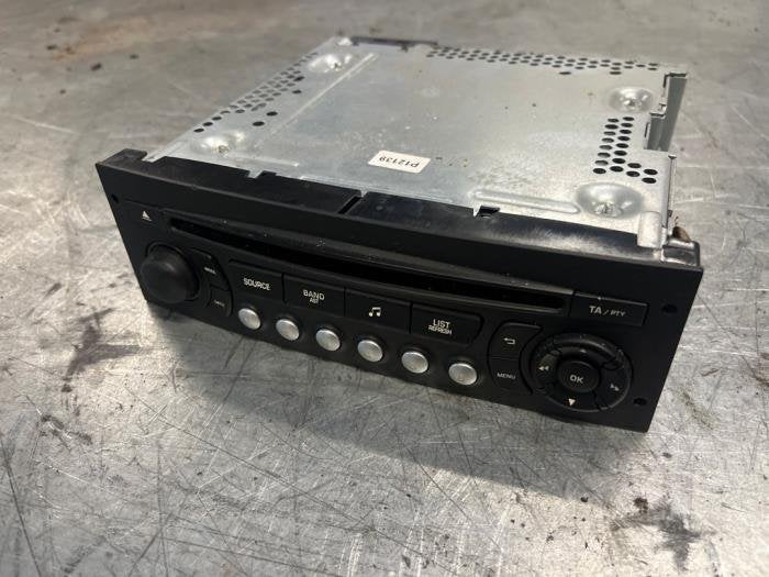 Radio van een Peugeot Expert, Gebruikt, -, -, Ophalen of Verzenden