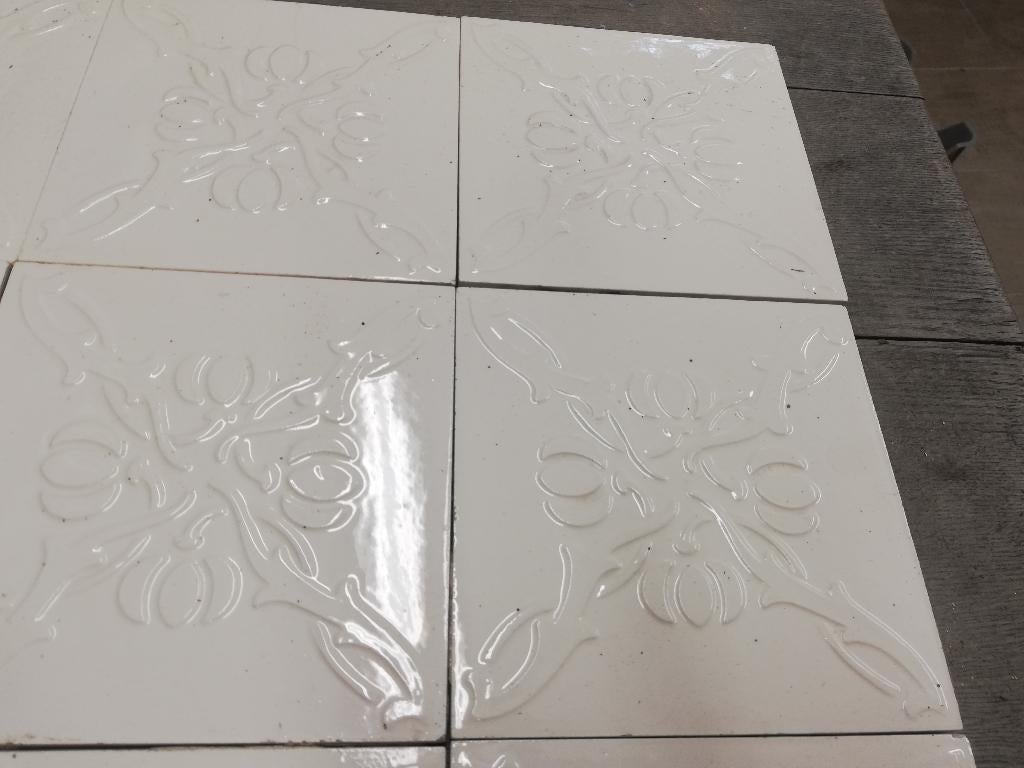 9 Art nouveau tegels cremewit in relief, villeroy en boch, Antiek en Kunst, Ophalen