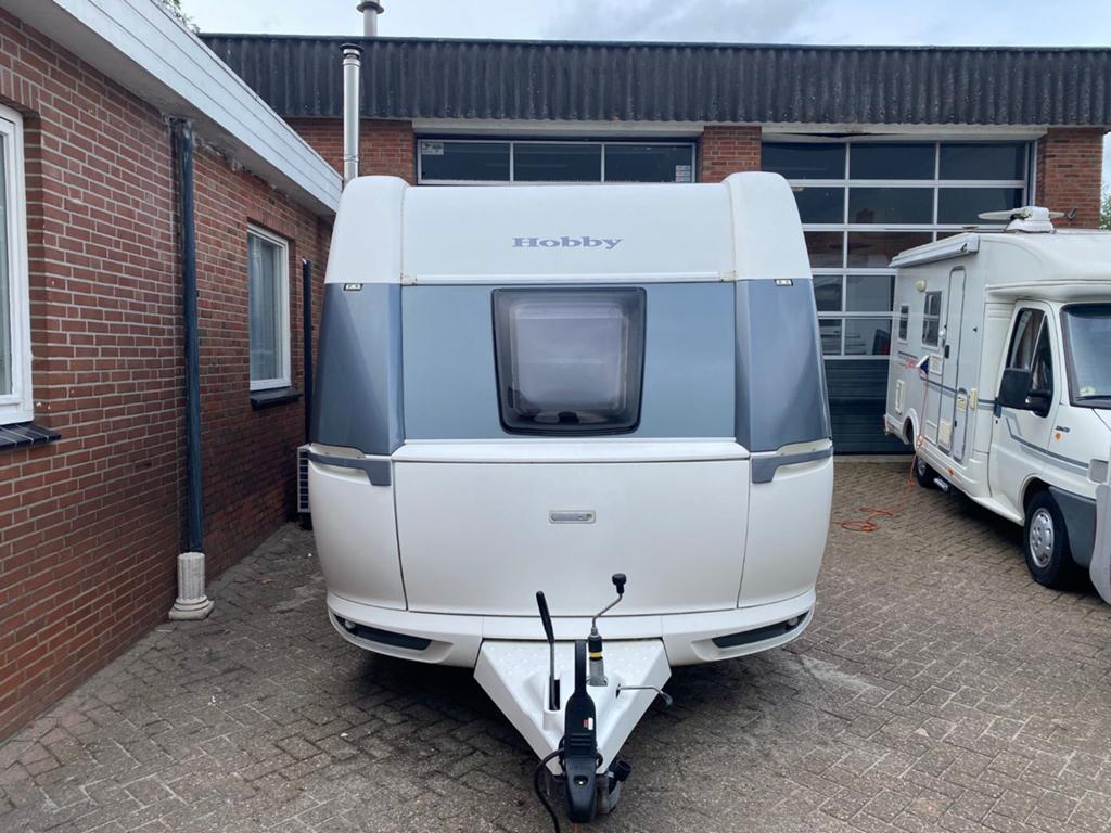 Hobby De Luxe 2018 mover, enkele bedden, 1e eigenaar, Caravans en Kamperen, Caravans, Rondzit, Particulier, 4 tot 5 meter, 1250 - 1500 kg