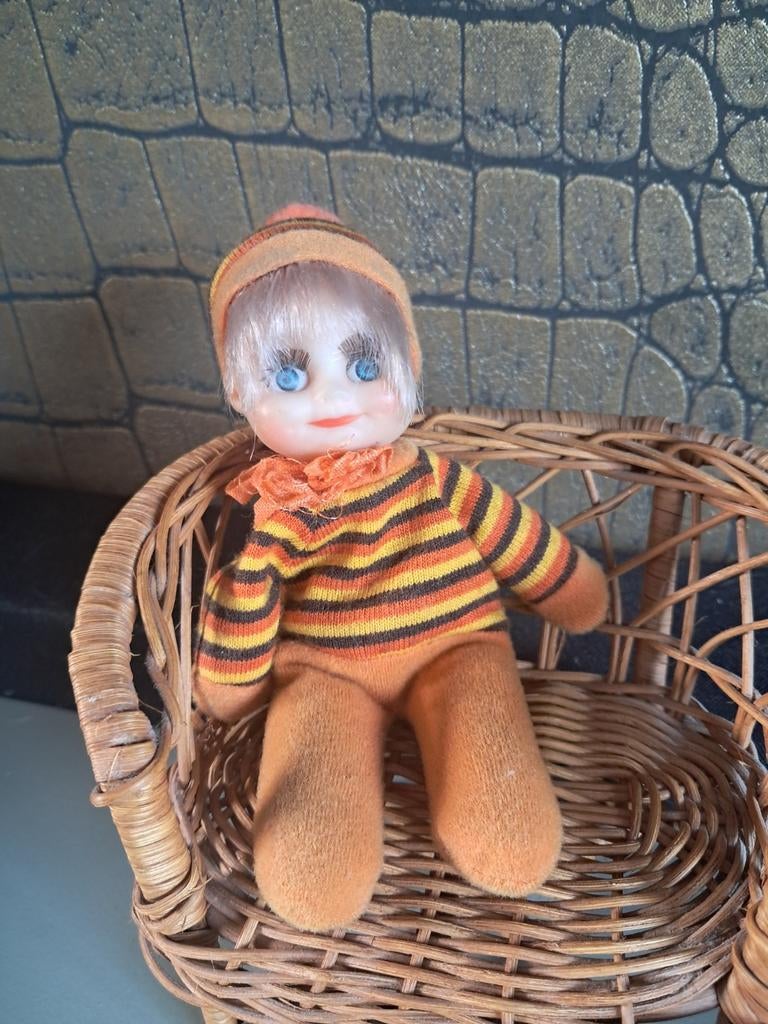 Vintage Popje Luciferpopje Beanie Oranje Gestreept, Verzamelen, Poppen, Gebruikt, Pop, Ophalen of Verzenden