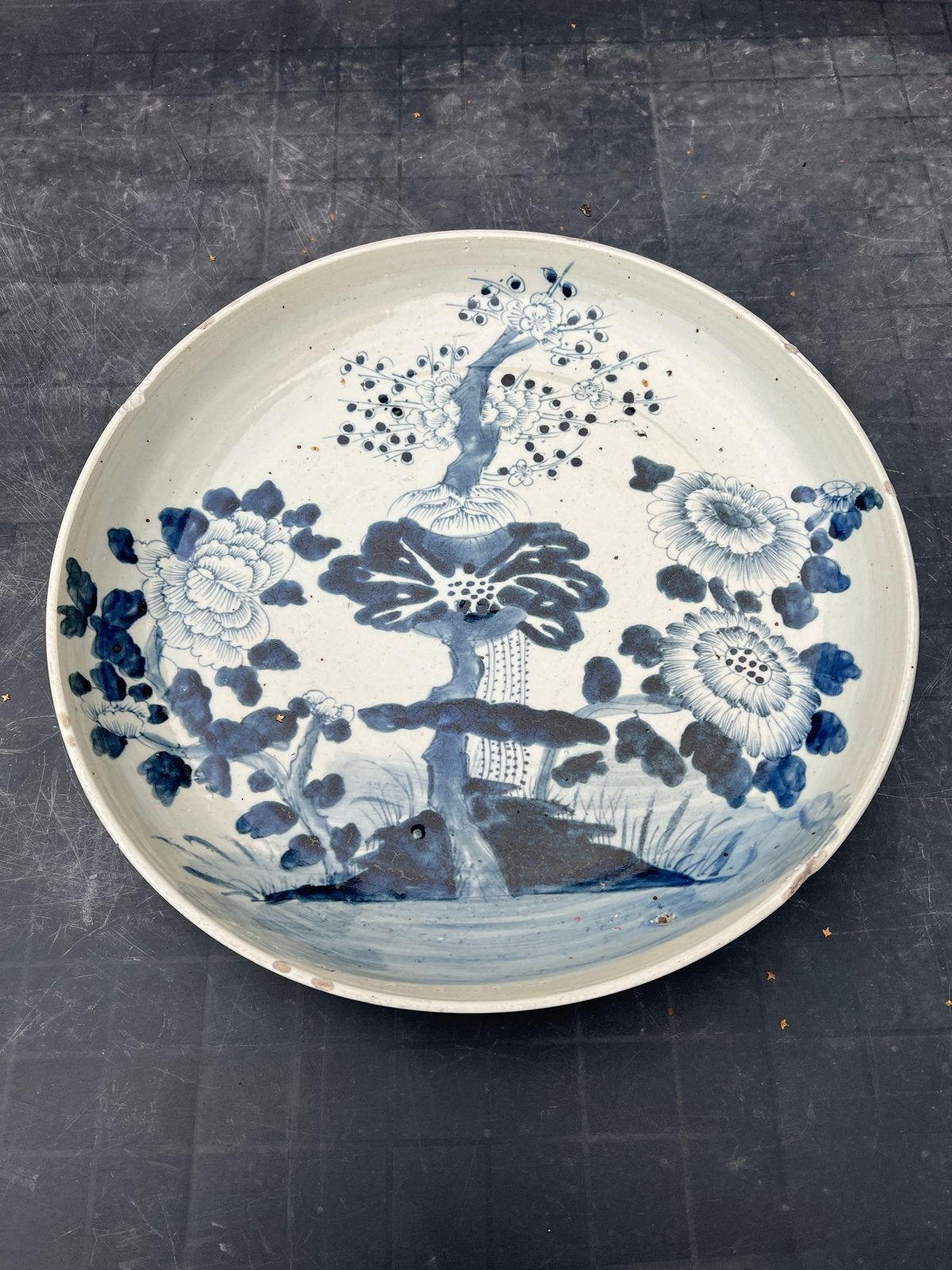 Antiek Chinees Blauw-Wit Porseleinen Schotel met Bloemmotief, Ophalen of Verzenden