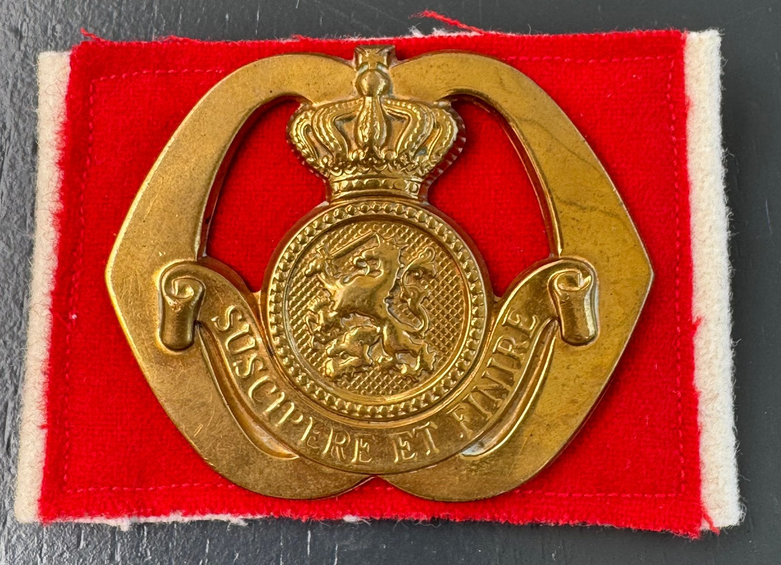 KL (vervallen)baretembleem OCOSD, Ophalen of Verzenden, Landmacht, Nederland, Embleem of Badge