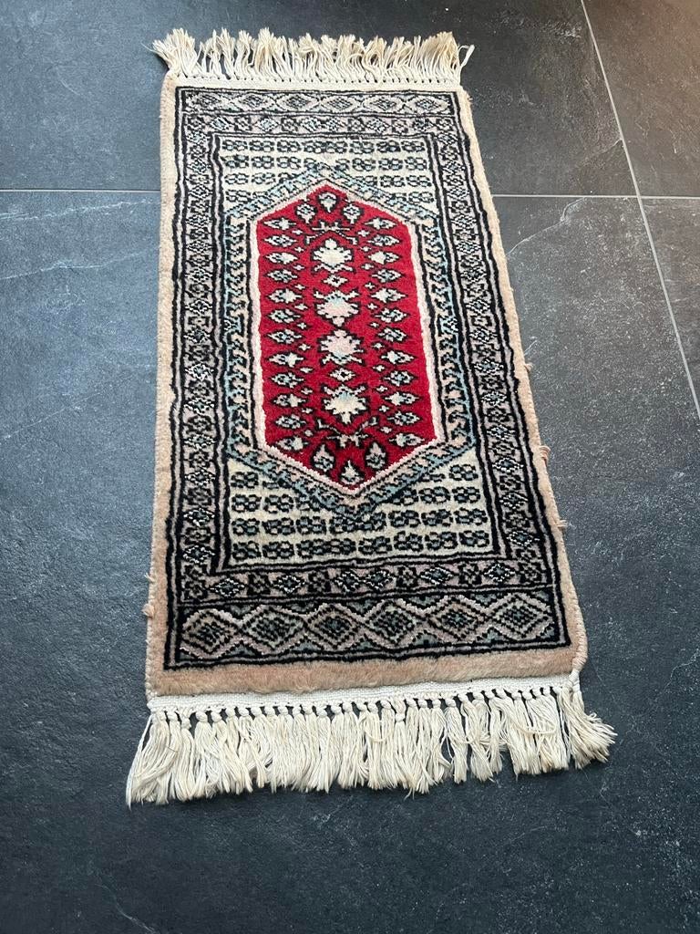 Handgeknoopt Vintage kleedje, Huis en Inrichting, Stoffering | Tapijten en Kleden, Ophalen, Minder dan 50 cm, Gebruikt, 50 tot 100 cm