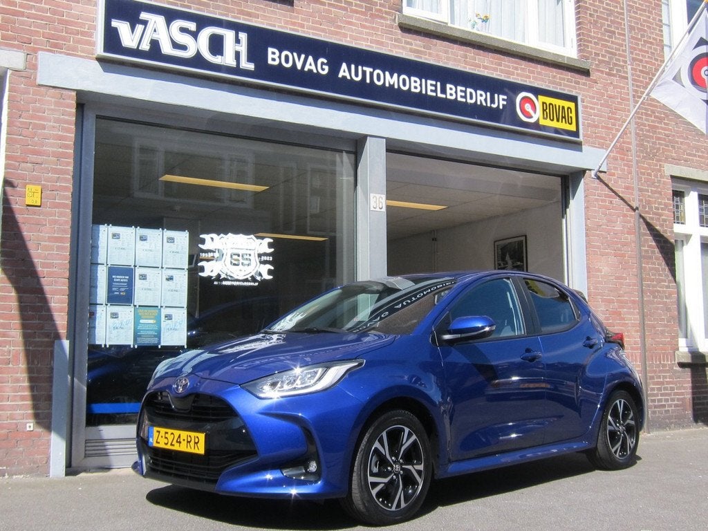 Toyota Yaris 1.5 Hybrid 115 First Edition Unieke KM All In P, 12 maanden, Gebruikt, Blauw, 450 kg