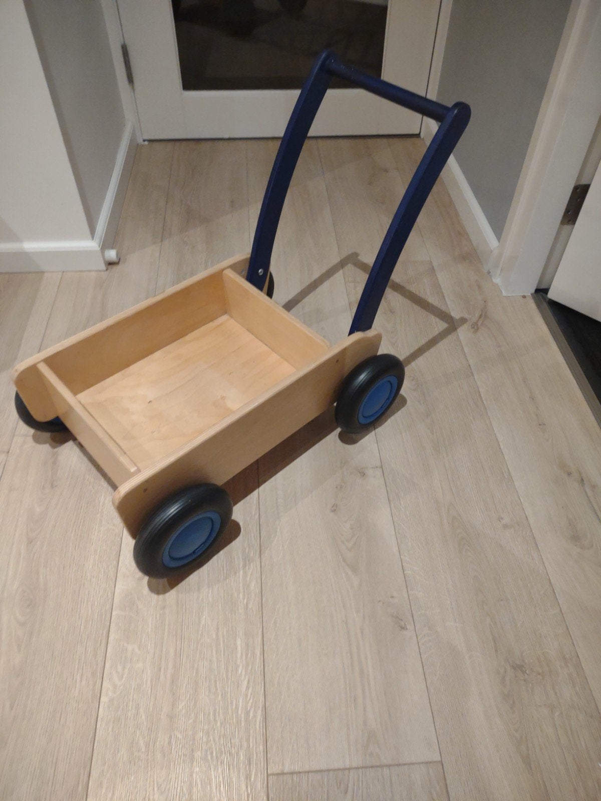 Mooie Van Dijk houten loopkar - nette gebruikte staat, Ophalen, Gebruikt, Duw- of Trekspeelgoed
