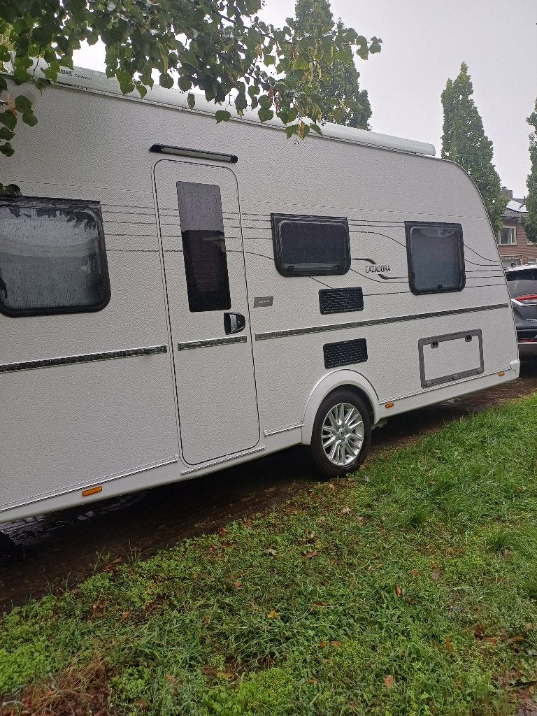 Tabbert Cazadora 460 E nog geen 3 manden oud, 2 aparte bedden, Tabbert, Treinzit, Particulier