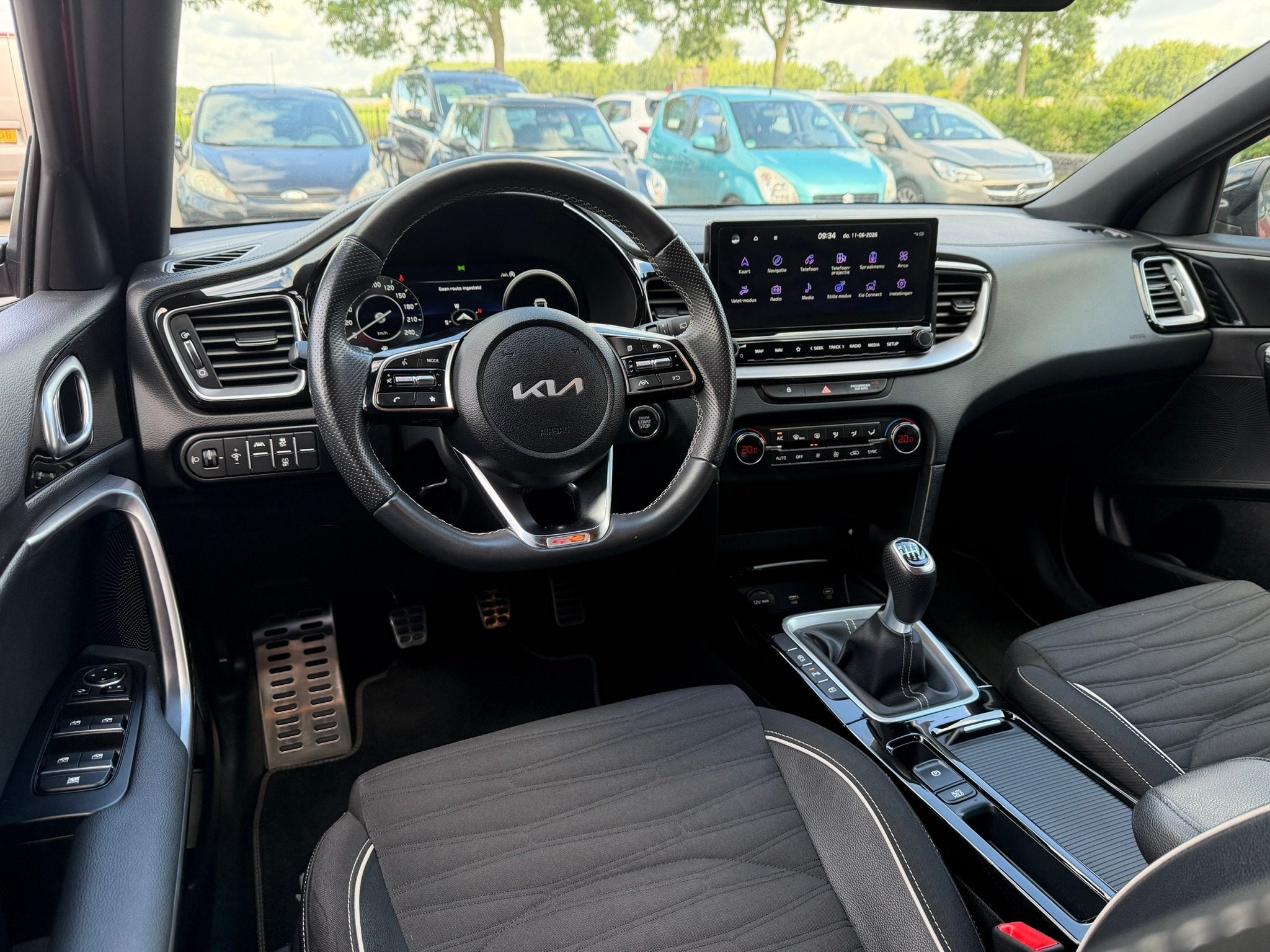 Kia Ceed 1.0 T-GDi GT-Line Camera (bj 2023), Gebruikt, Origineel Nederlands, Handgeschakeld, 1198 kg
