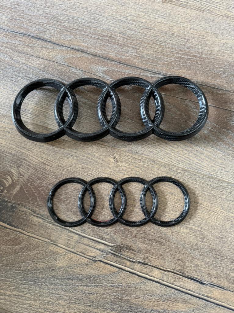 Carbon Audi logo’s grill embleem, Auto diversen, Auto-accessoires, Ophalen of Verzenden, Nieuw