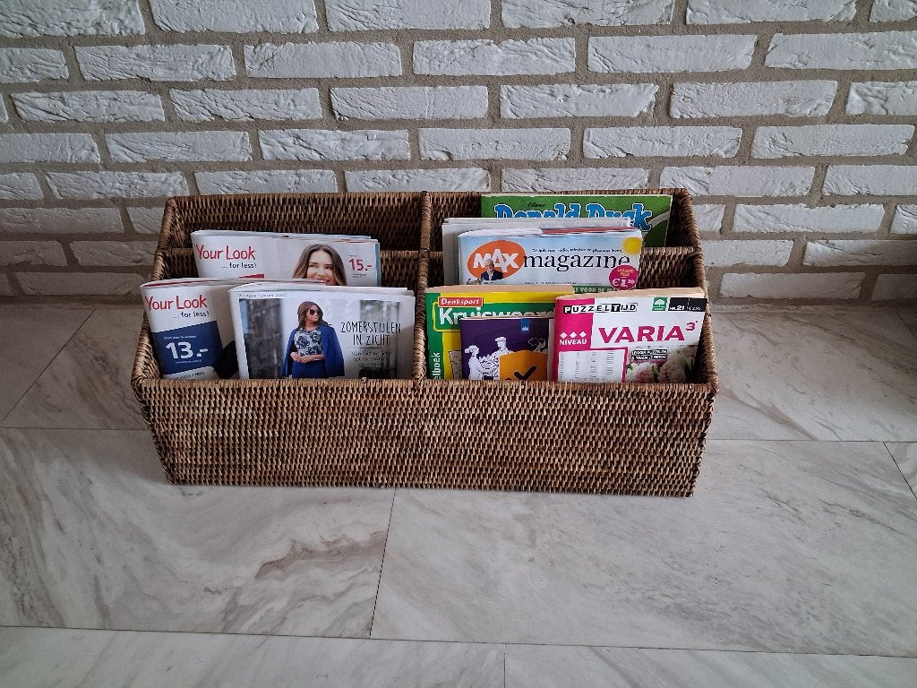 RIETEN LEKTUURBAK., Huis en Inrichting, Ophalen, Mand, Zo goed als nieuw, Riet