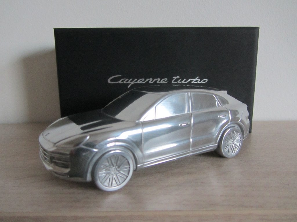 Porsche Cayenne Coupe Turbo Presse Papier, Paperweight, Ophalen of Verzenden, Nieuw, Auto, Overige merken