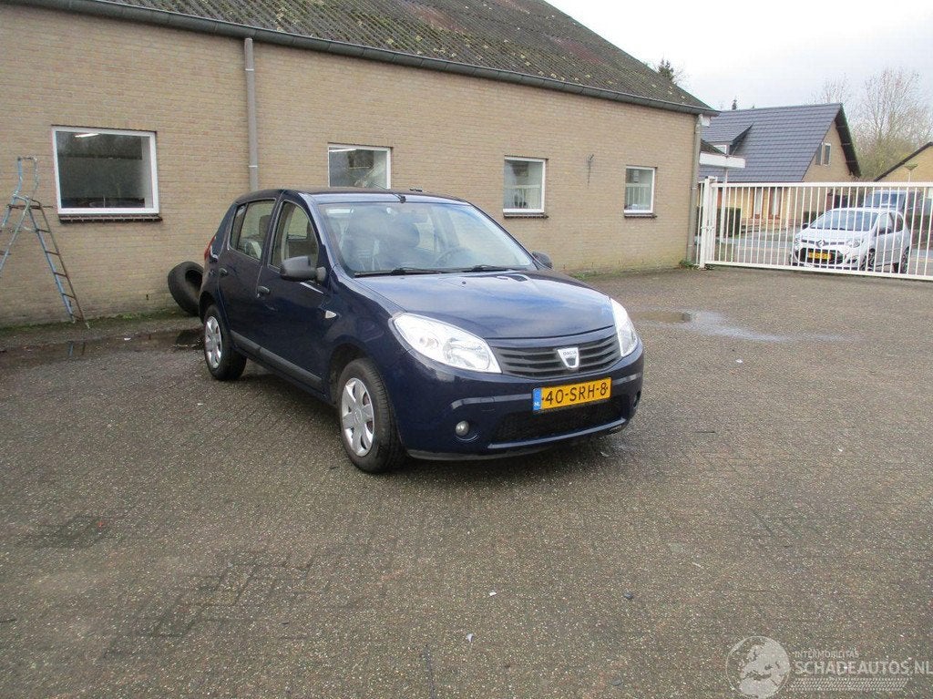Dacia Sandero 1.2 Aniversare (bj 2011), Auto diversen, Schadeauto's, Dacia, Renault Deutschland AG, Blauw, Handgeschakeld