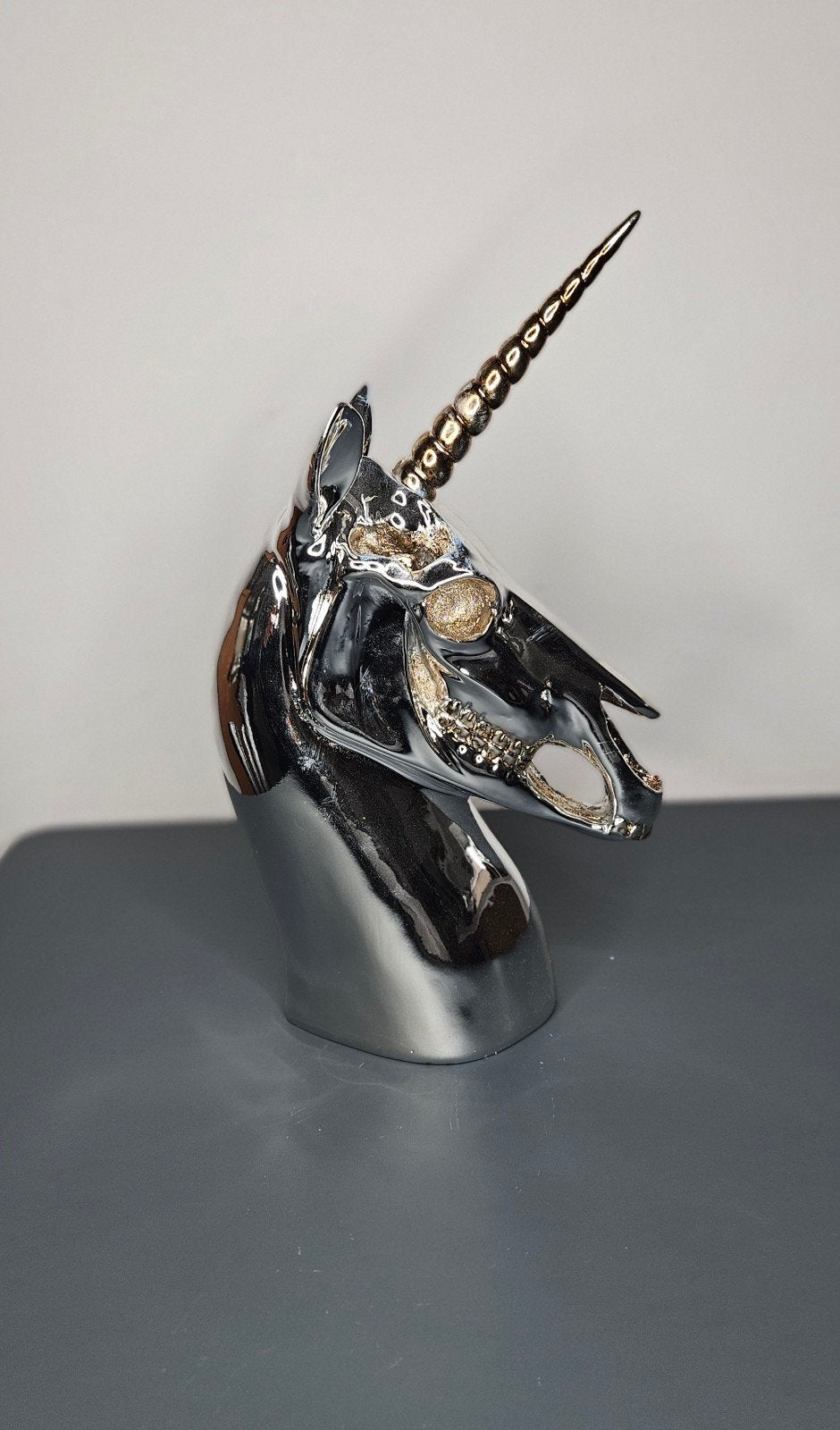 Beeldje 'Unicorn'. H.32.5cm, Ophalen of Verzenden, Nieuw, Dier